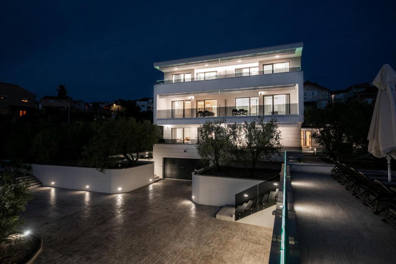 Villa Dora Okrug Gornji Exterior photo
